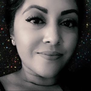 Meet your Posher, Claudia